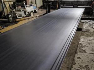 耐候鋼板為什么要做銹面處理制作銹蝕鋼板？